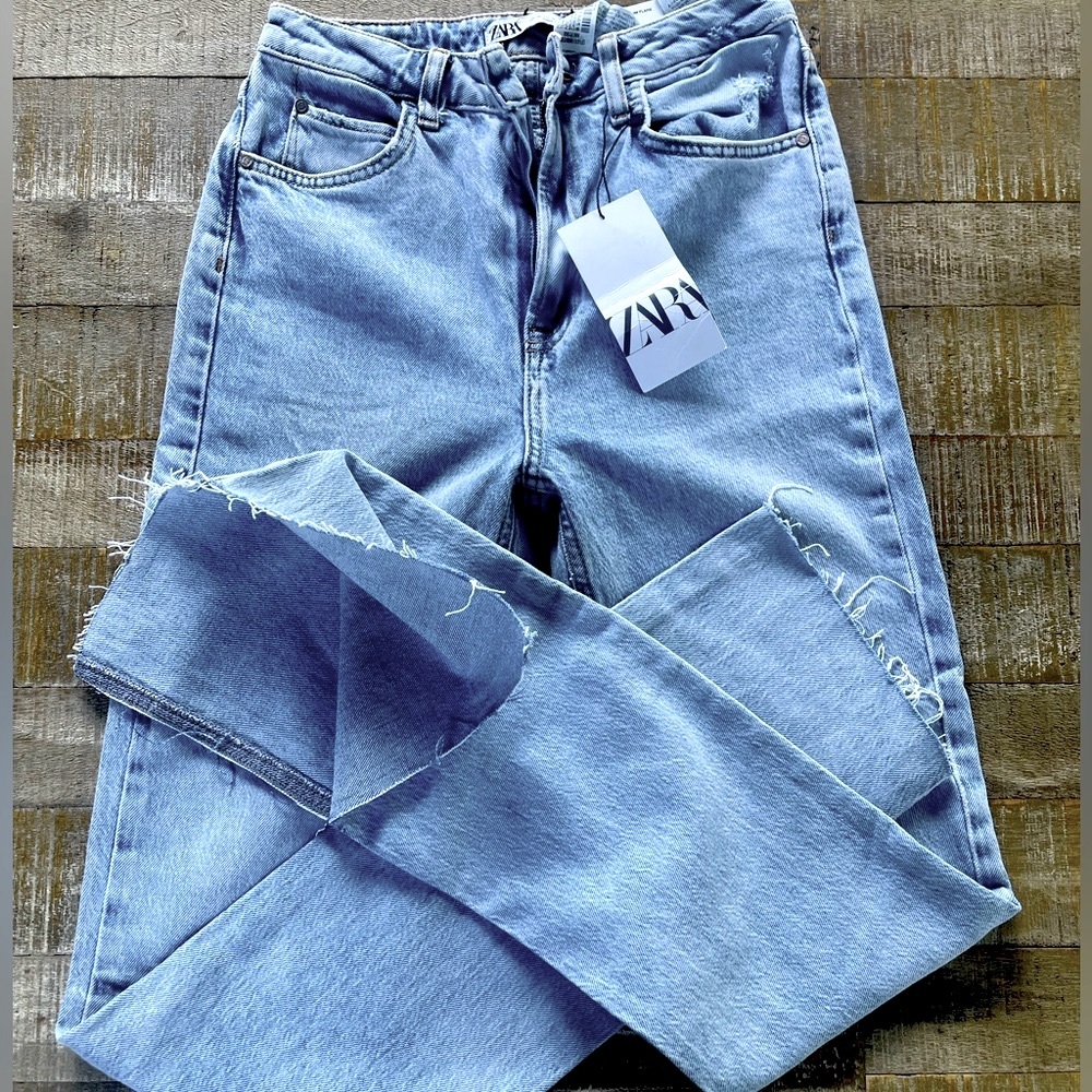 Zara denim . New with tag. It has two different tags but I believe it’s size 4.